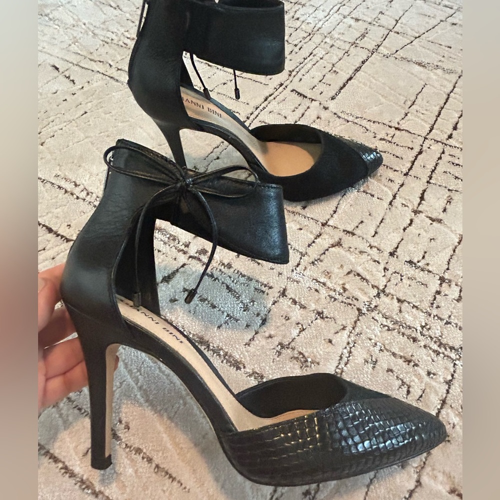 Gianni Bini heels 👠